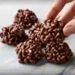 3-Ingredient Dark Chocolate Quinoa Crisps Recipe