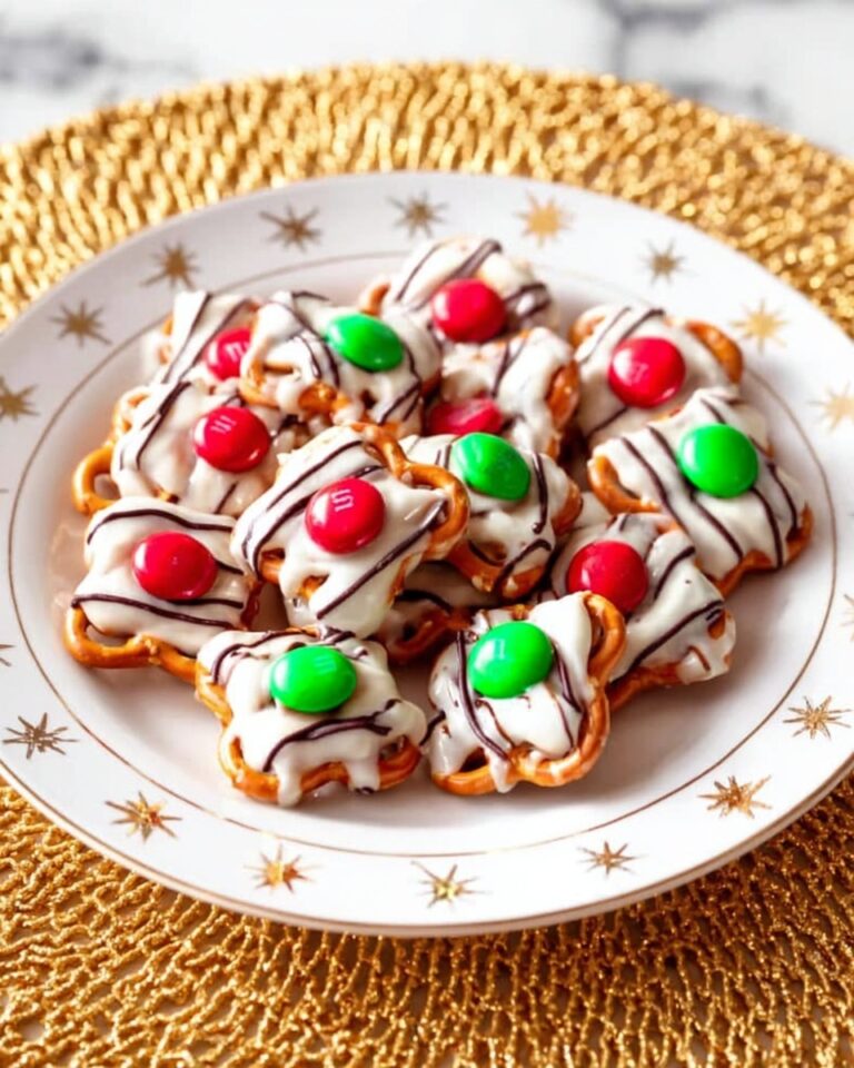 Christmas Pretzel Hugs Recipe