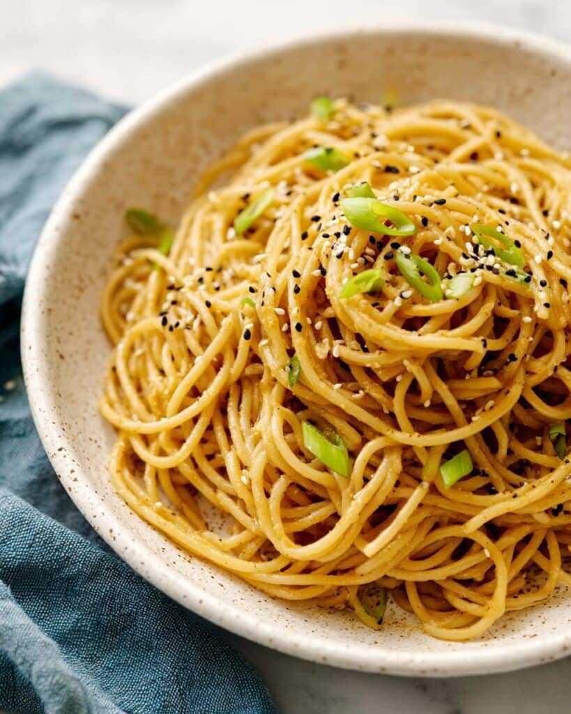 Easy Garlic Sesame Noodles Recipe